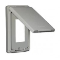 Mặt Công Tắc Panasonic WEG7903 Dòng Wide 3 Thiết Bị Có Nắp Che