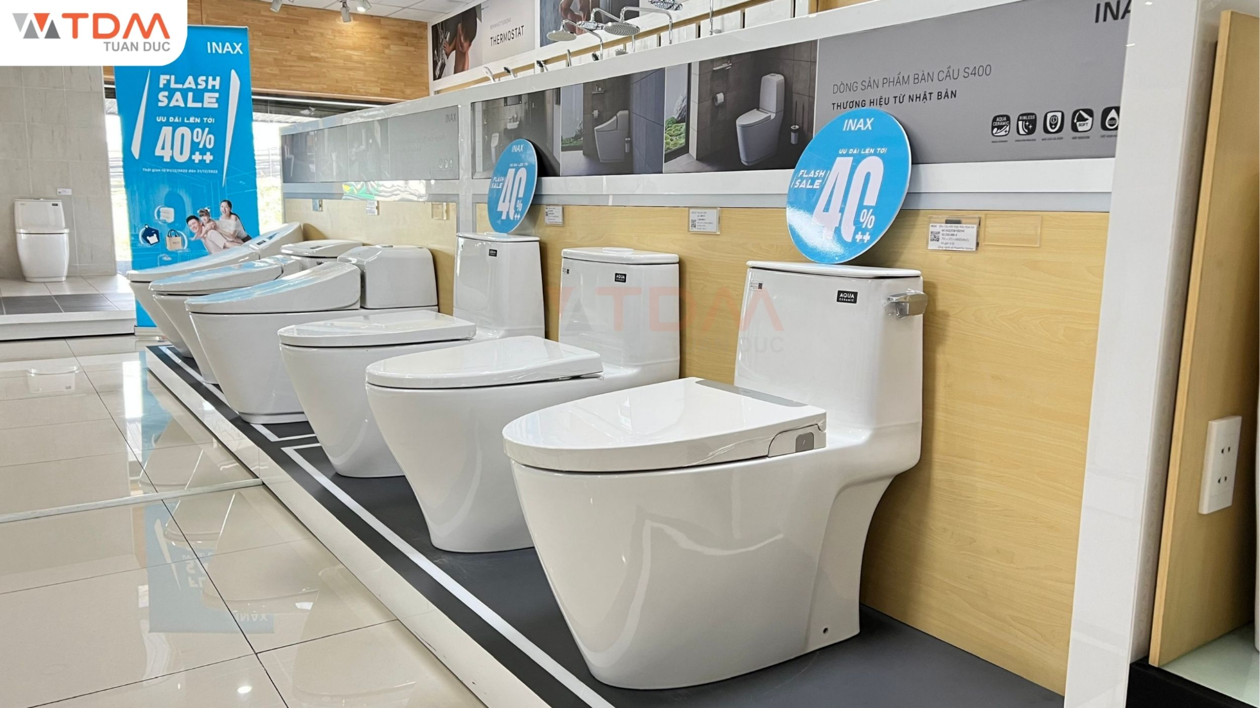Bồn cầu vệ sinh INAX 1 khối 2 khối treo tường thông minh đa dạng