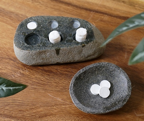 Hình ảnh thực tế khay đá cuội Kanly PK55KN 