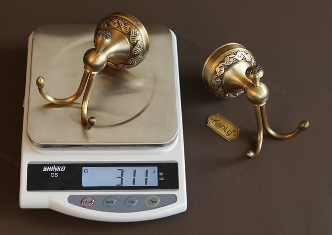 Hình ảnh thực tế móc quần áo Kanly GCH 01