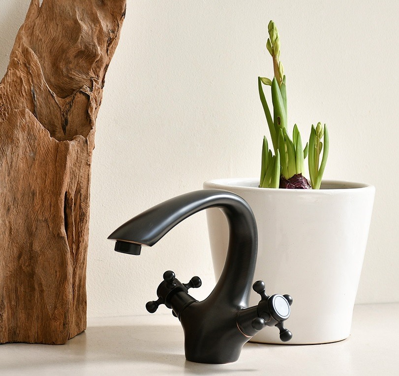 Hình ảnh thực tế vòi chậu rửa Kanly đồng thau GCV 07B