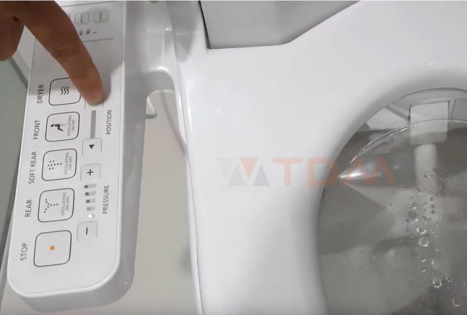 Hướng dẫn sử dụng nắp bồn cầu điện tử Toto Washlet thông minh TOTO