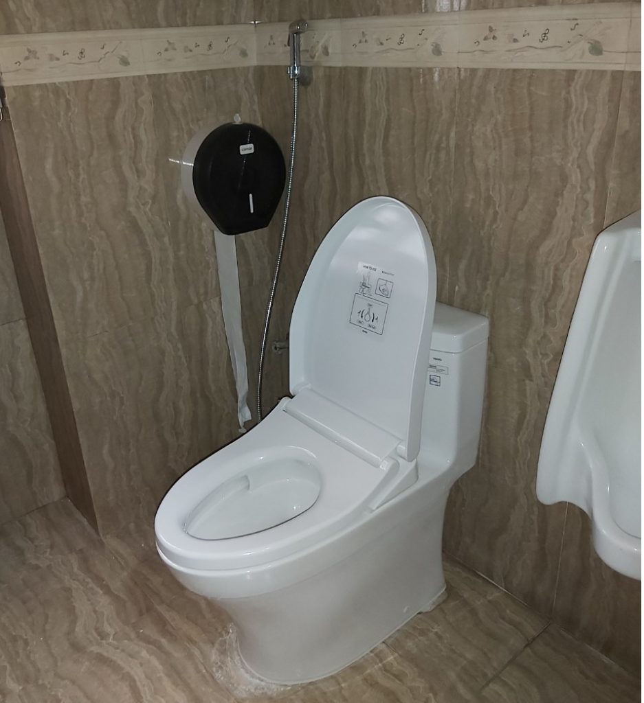 Lắp đặt bàn cầu toilet