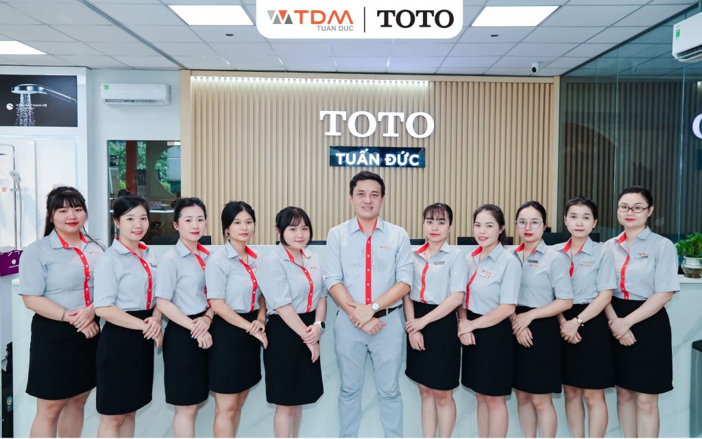 Đội ngũ tư vấn viên chuyên nghiệp tại hệ thống TOTO Tuấn Đức